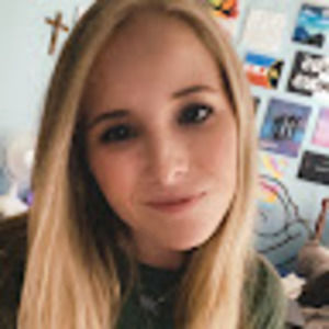 Meet your Posher, Mia